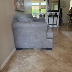 LoveSeat