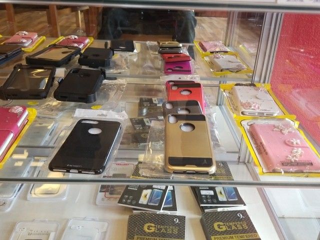 Cases for Iphone and galaxy