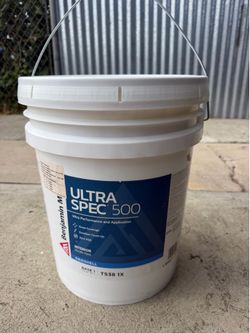 Benjamin Moore Paint