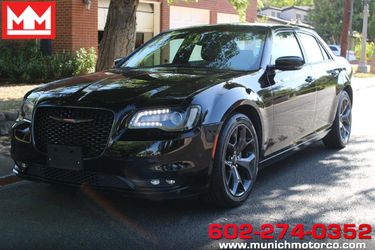 2023 Chrysler 300
