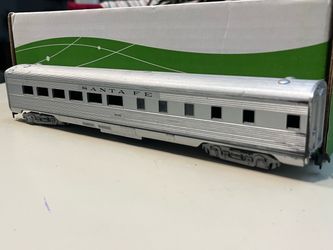 HO Scale Santa Fe Model Train Passenger Car #606