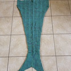 Mermaid Tail Knit Crochet Wearable Blanket Teal Crocheted Throw Kids 60 In Long