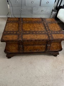 coffee table with drawer