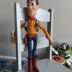 Disney Toy Story 4 Woody Talking Pull String 16" Doll With Hat NEW