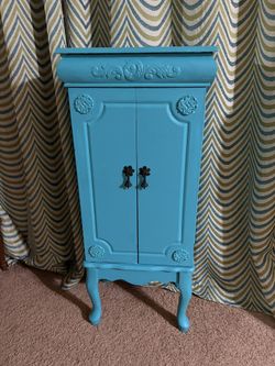 Solid Wood Jewelry Cabinet