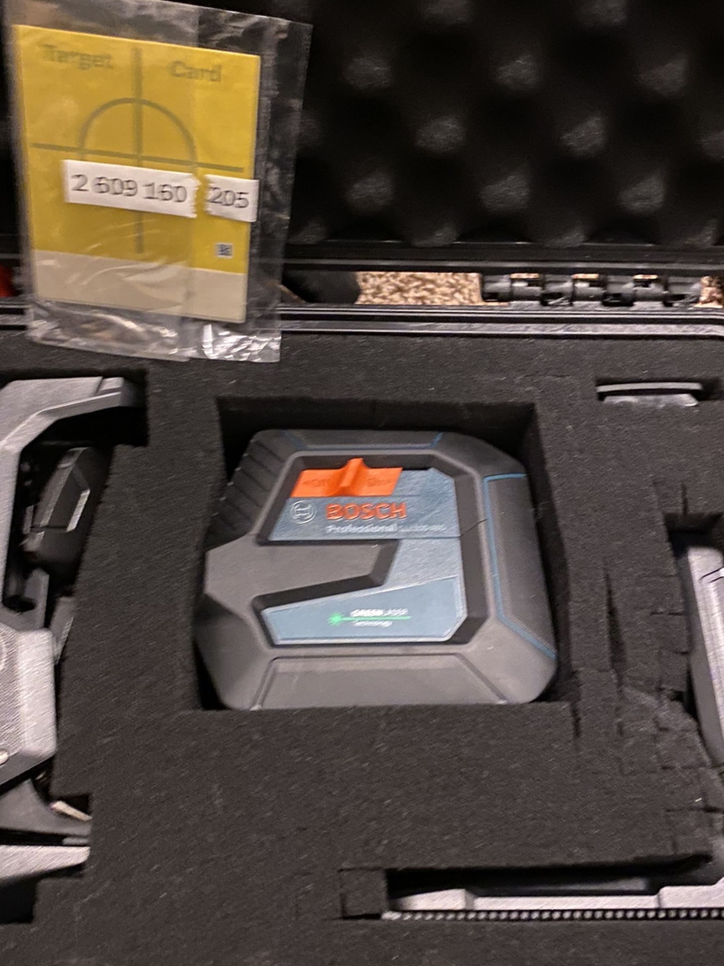 100ft Self Leveling Laser Level W/ Tripod