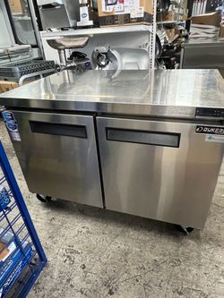 ❄️Dukers DUC48R 48 1/4" Undercounter Refrigerator w/ (2) Sections & (2) Doors, 115v❄️