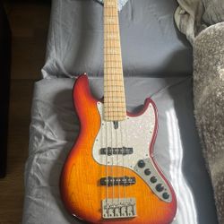 Marcus Miller V7 Electric Bass Guitar