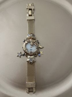 Watch woman’s Kirk’s Foley