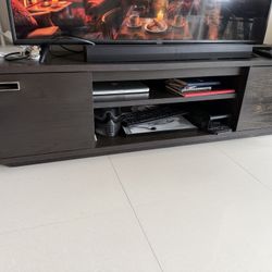 TV STAND 