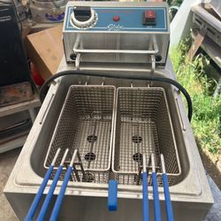 Globe deep fryer￼