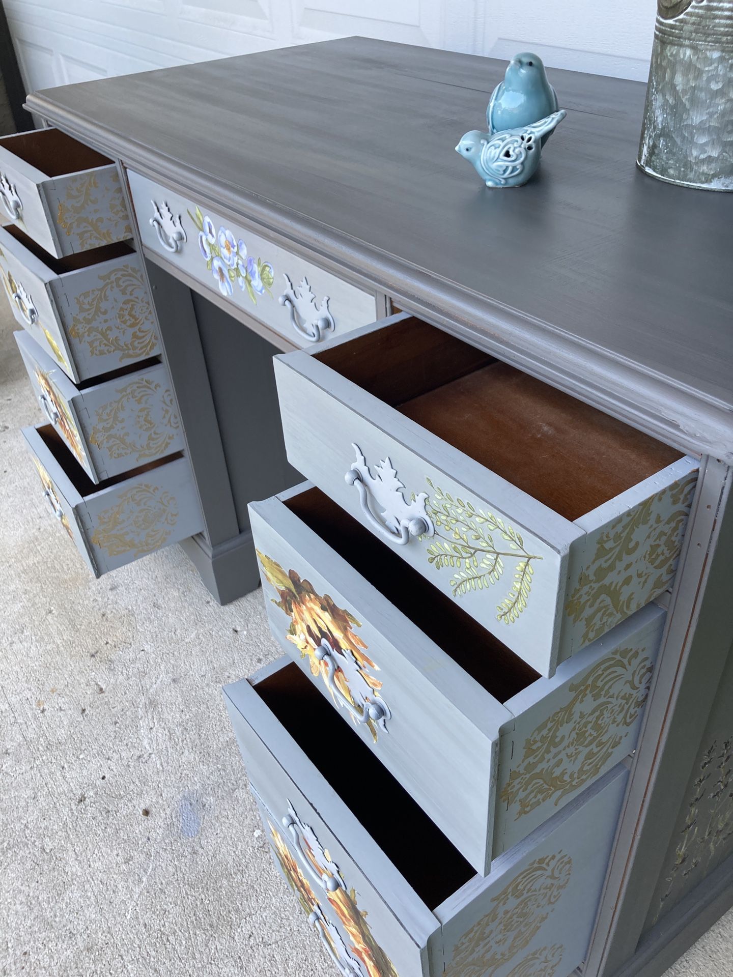 Beautiful Desk With Floral Transfers