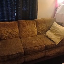 FREE COUCH