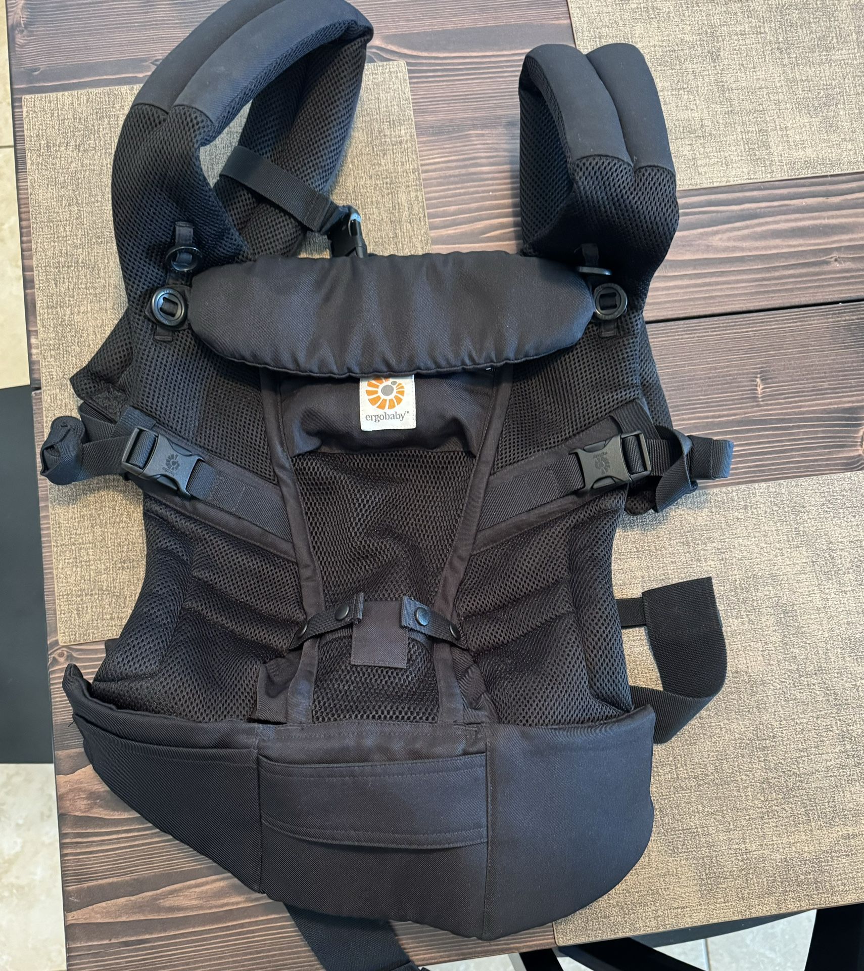Ergobaby Carrier Black