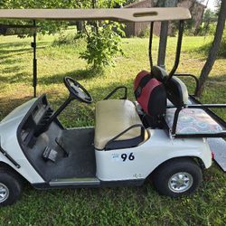 Used Golf Cart. *( Needs New Battery's)