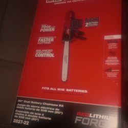 Milwaukee M18 FUEL 18V Brushless Cordless 20 in. Dual Battery Chainsaw Kit with (2) 8.0 Ah FORGE Batteries, Dual Bay Rapid Charger