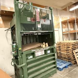 Macy’s St cloud / Fixture Sale Cardboard Baker & Compactor