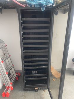 Vinotemp VT-140 TSBW Dual-Zone Wine Cooler – 142 Bottle, Not Cooling (As-Is)