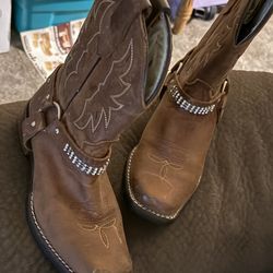 Boots  size 2