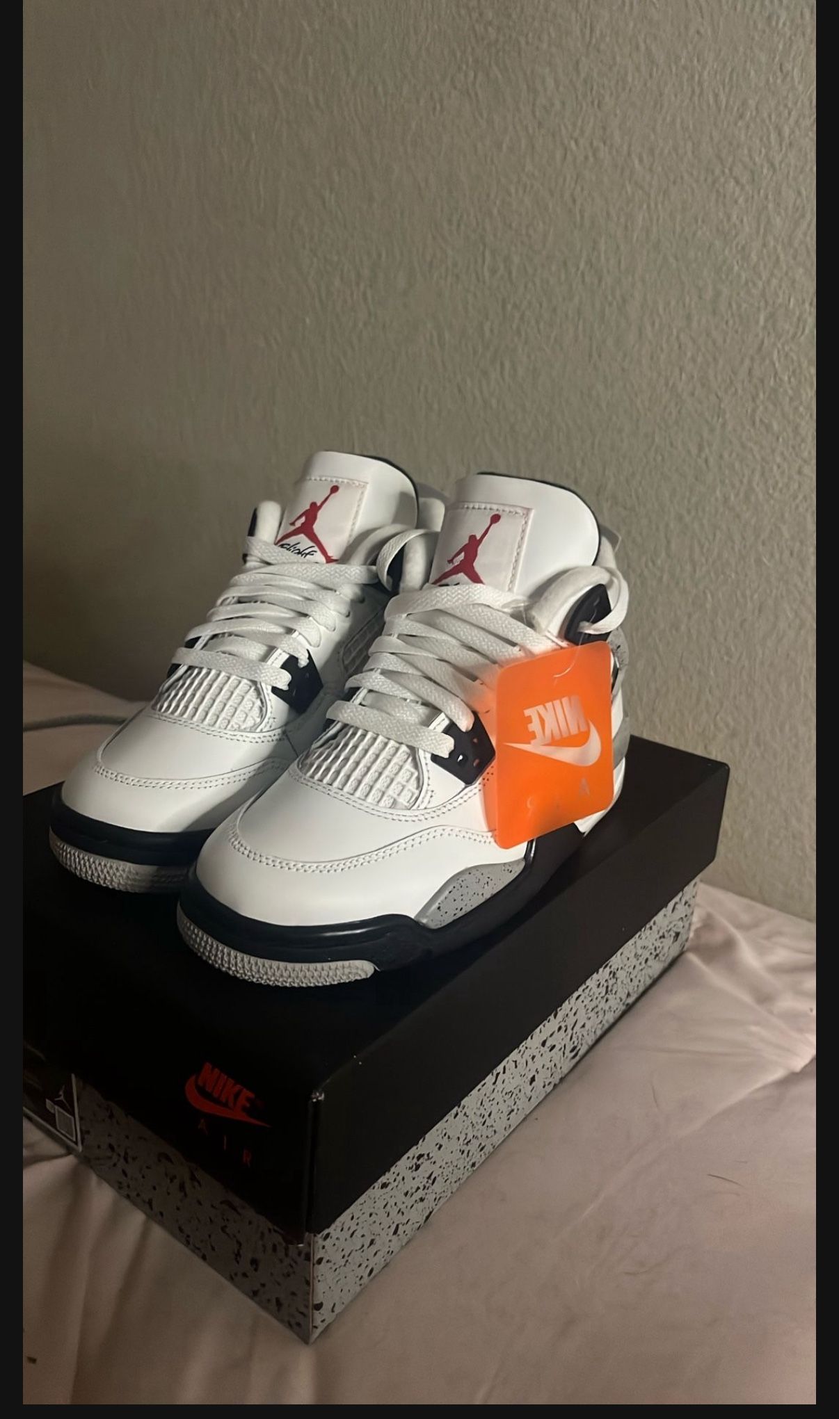 Jordan 4s 3.5y
