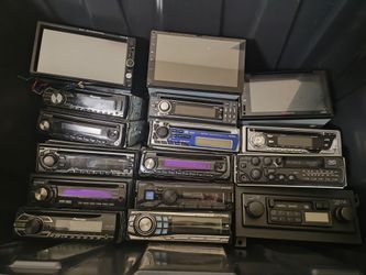 Car stereo lot of 16