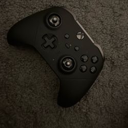 Weird Xbox Controller 