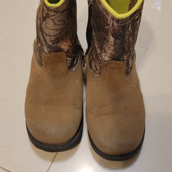 Size 4 BOOTS 