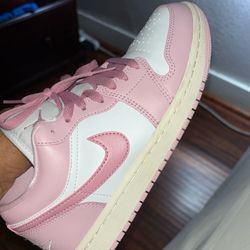 Nike Air Jordan 1 Low Women's shoes in the White/Sail/Pink Oxford colorway