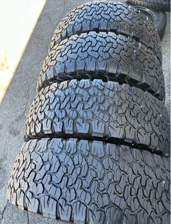 265 65 18 BFGOODRICH KO2 I'm selling this set of tires with 80% life left on all 4