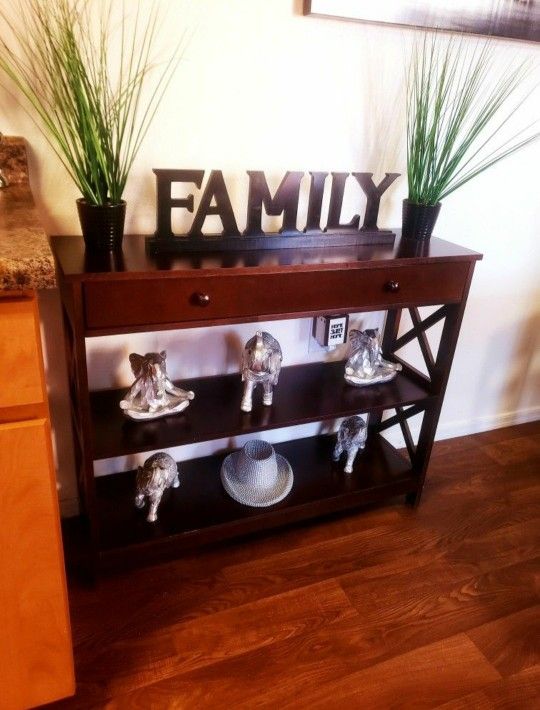 Entryway table