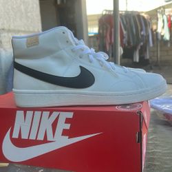 New Nike Court Royal mid