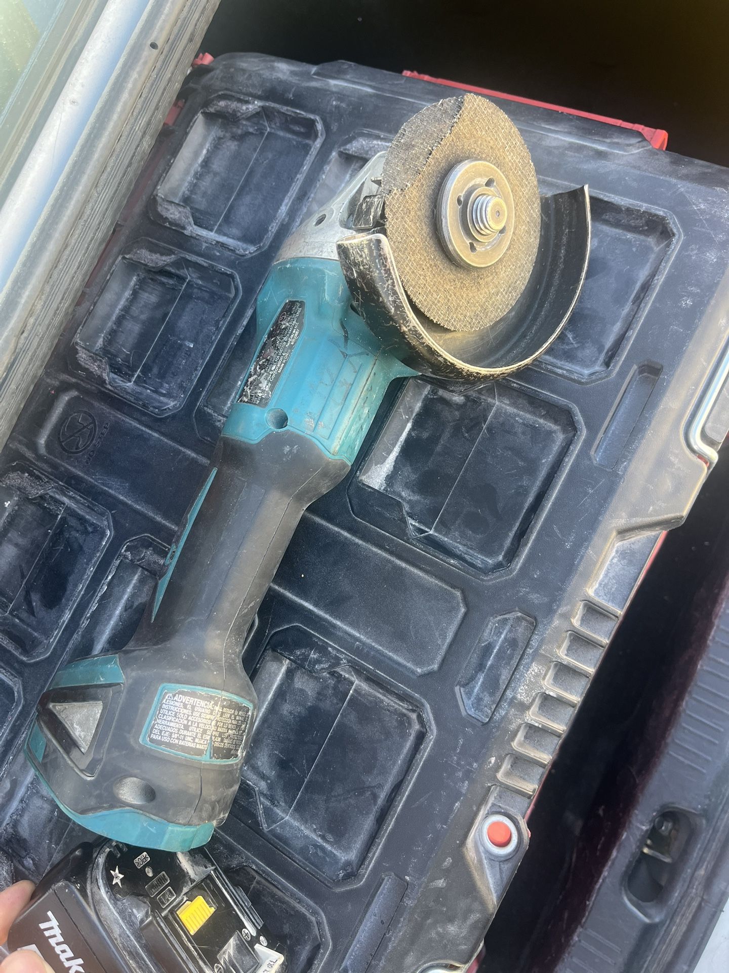 Makita DGA504Z 18V cordless angle grinder