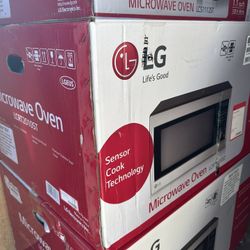 New Open Box LG 2.0 cu. ft. Countertop Microwave Oven with EasyClean® LCRT2010ST
