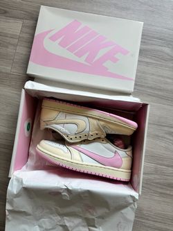Size 6.5 women jordan 1 low