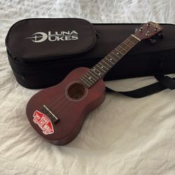 UKELELE (USED) GOOD CONDITION