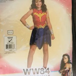 Halloween Costumes 