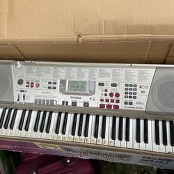 Casio Keyboard 