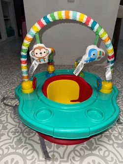 Baby seat with toys