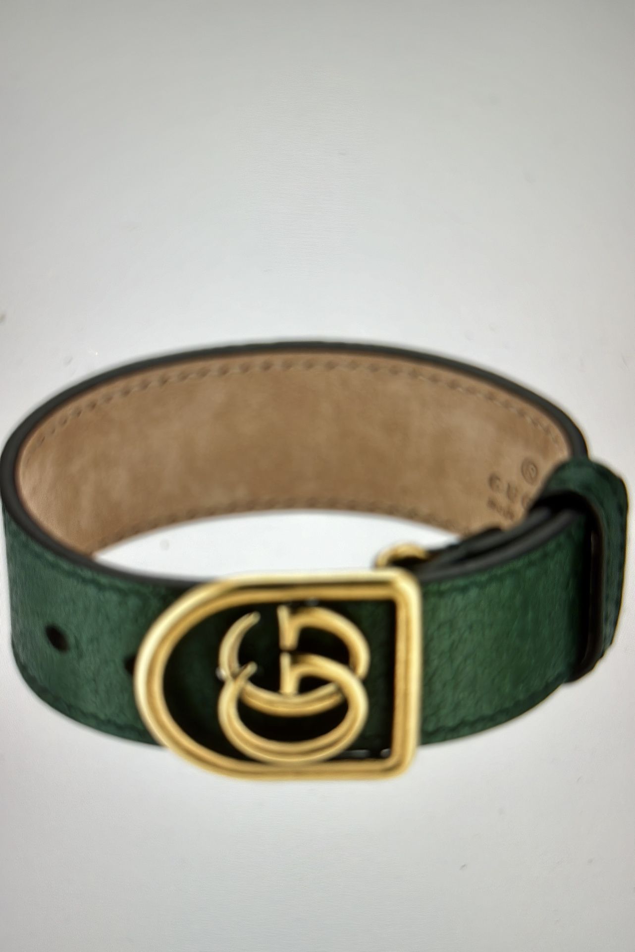 Authentic Brand New Green Gucci Thick Leather Bracelet w/ gold GG logo
