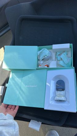 Owlet baby camera with socks
