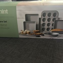 Figment Nonstick Bakeware Set