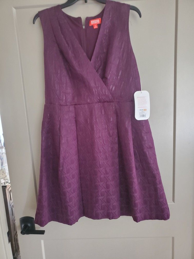 Lovely Purple Dress New Size 16