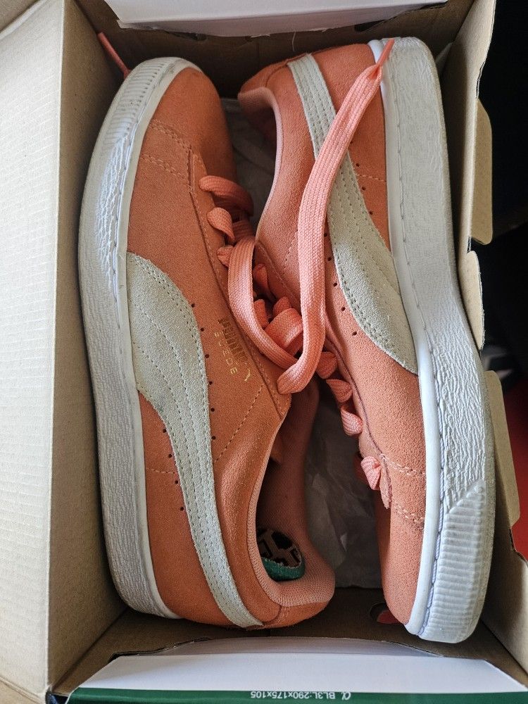 Women Puma Sneakers