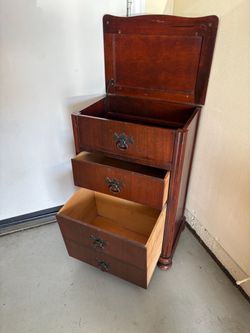 Vintage side/end table