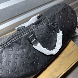 LV duffle last and brand new