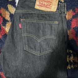 Levis Shrink to fit 501’           Size: 34x30