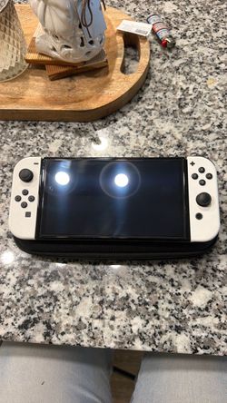 Switch oled w/ charger and dock