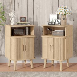 2PCS, Mid Century Modern Nightstand Set, Fluted End Table 2Pcs With Open Shelf and Storage Cabinet, Curved Round Edge Wood Bedside Table with Slide Do