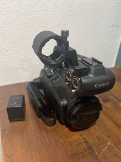 Canon Professional Camcorder with Battery