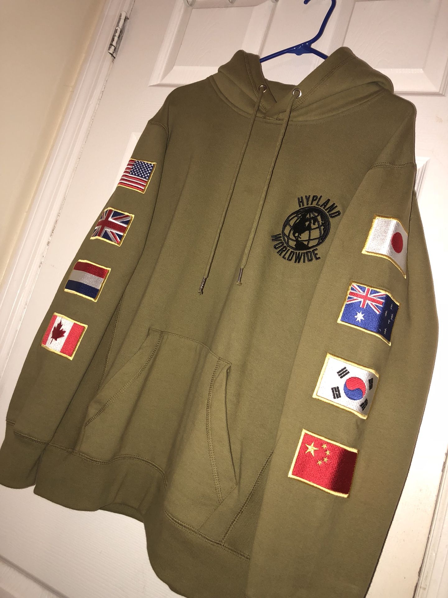 HYPLAND WORLDWIDE FLAG HOODIE (OLIVE GREEN)